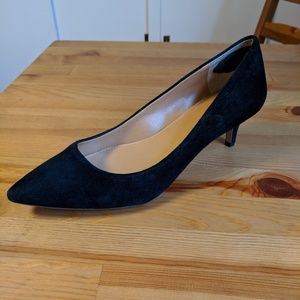 J Crew Factory Black Suede Kitten Heels Size 8.5